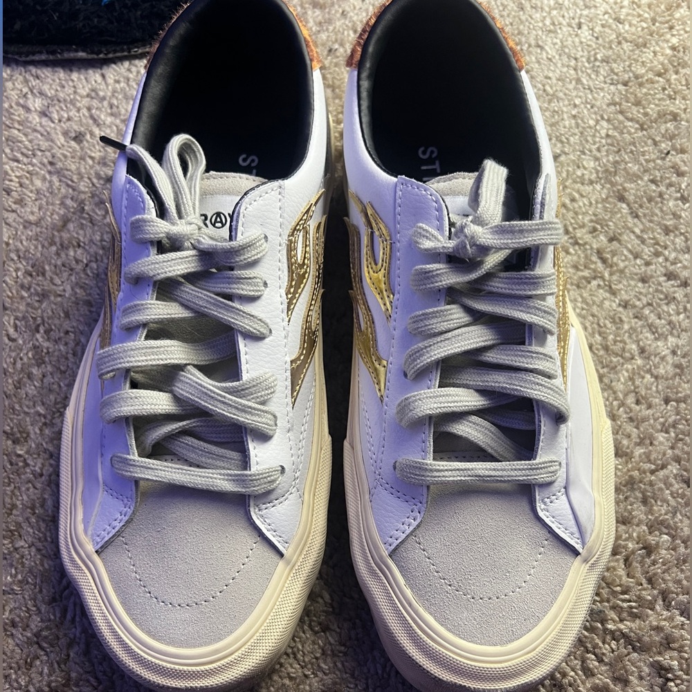Straye skate sneakers